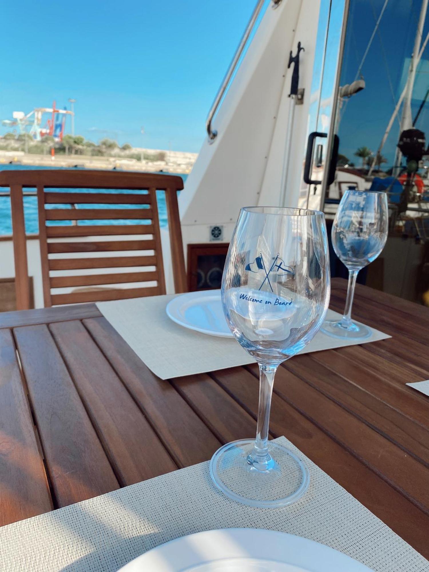 Hotel Malmo'S Yacht Valenza Esterno foto